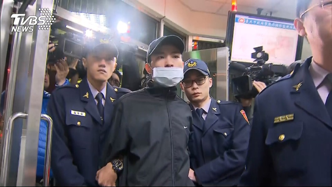 手機交易釀殺機 通訊行員工砍客人投案