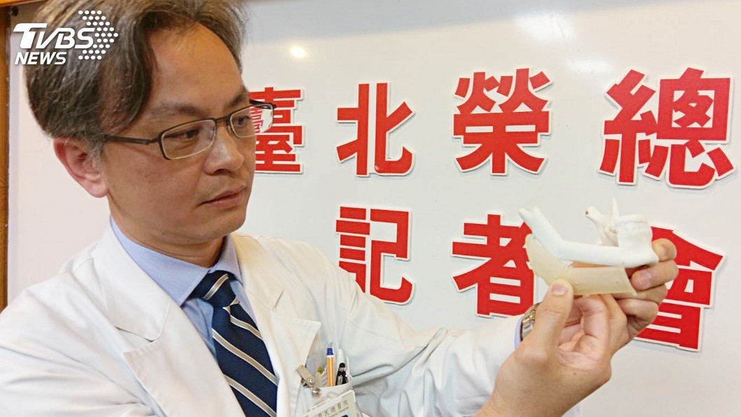 切顎骨腫瘤最怕疤　三合一療法助無痕
