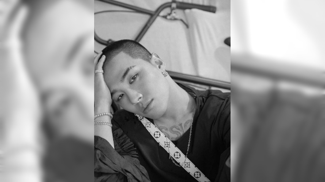 最暖偶像! BIGBANG太陽行大禮跪謝粉絲