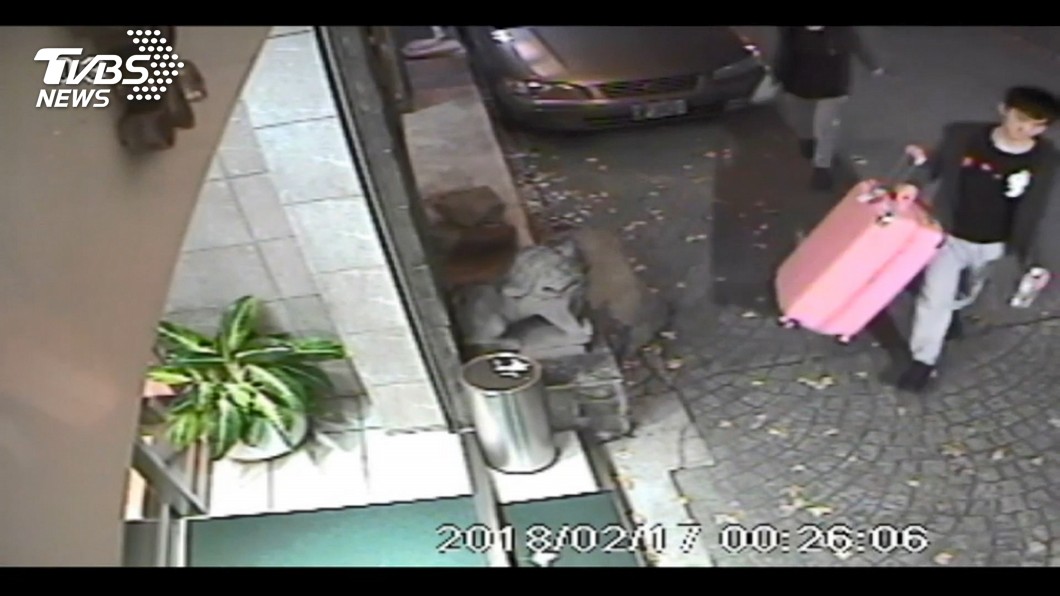 緊閉雙眼! 殺女友港男依「境外犯罪案」偵辦