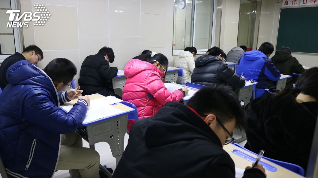 快訊/國中會考較去年少1.3萬人! 創歷史新低