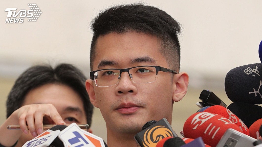 文化部主動呈請總統褒揚李敖 李戡婉謝
