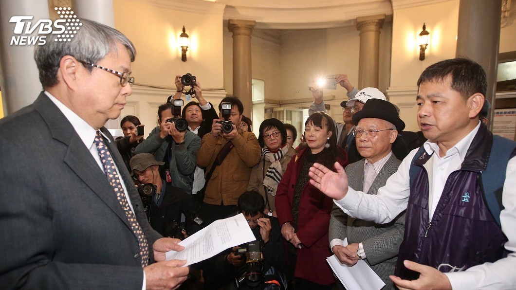 團體陳情平反扁案 陳師孟:一定盡力而為