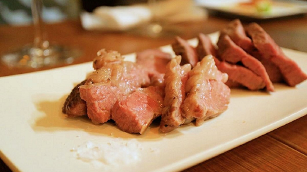 日本人瘋吃「熟成肉」 衛生安全無人把關
