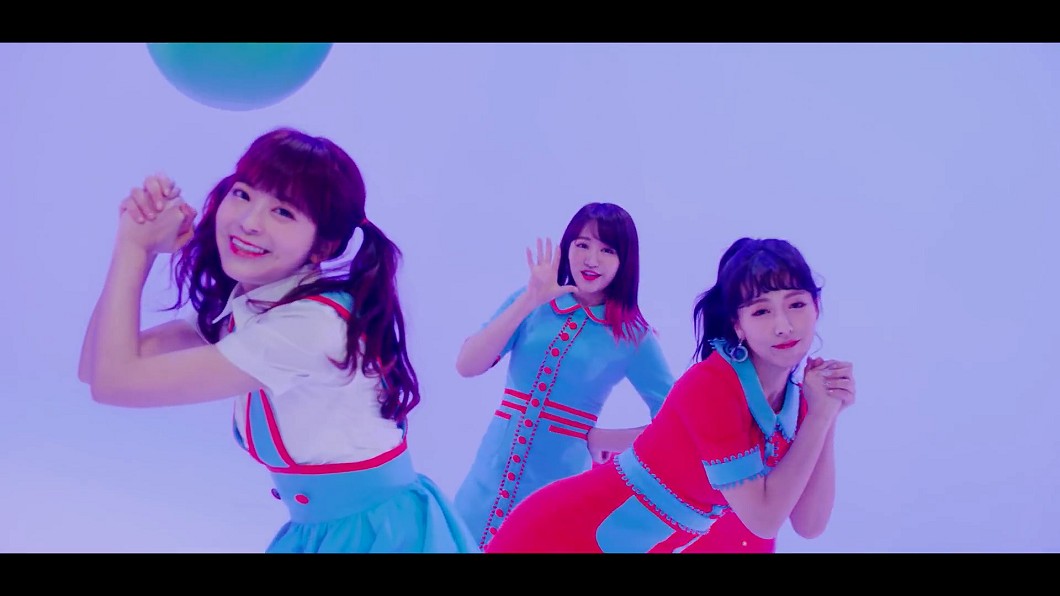 日AV女優三上悠亞 組團當偶像遭韓反彈