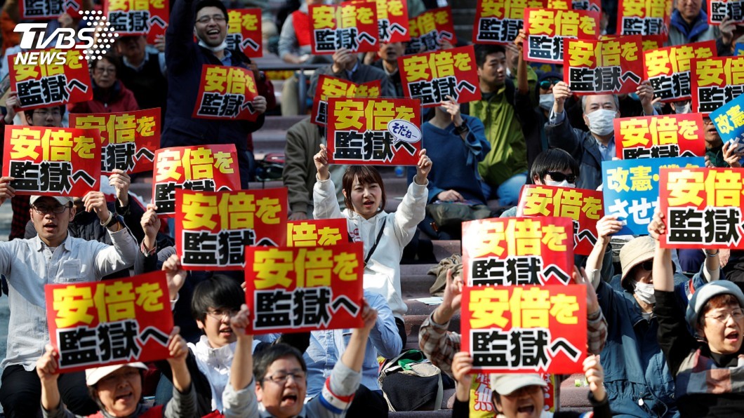 安倍涉賤賣國土　民調：近半數日人認為應下台