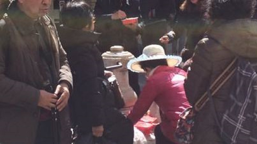 威尼斯噴泉當水槽 脫序陸客當眾洗碗