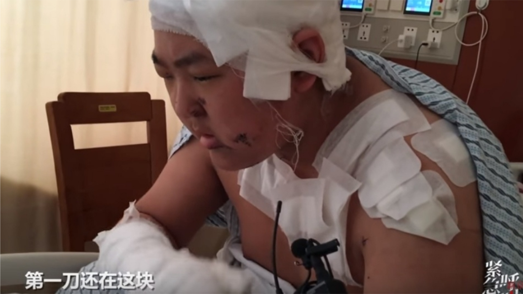 睡覺磨牙又放屁被抱怨　他狂捅室友後說：殺人不容易