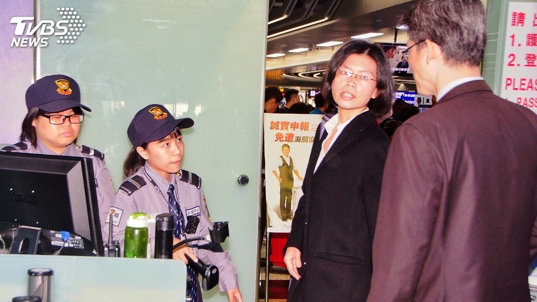李凈瑜獲准探視李明哲 會面約30分鐘