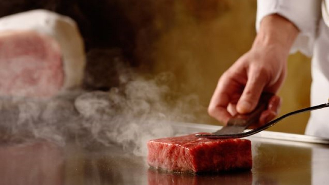 增加聽覺刺激食慾 鐵板料理多樣變化