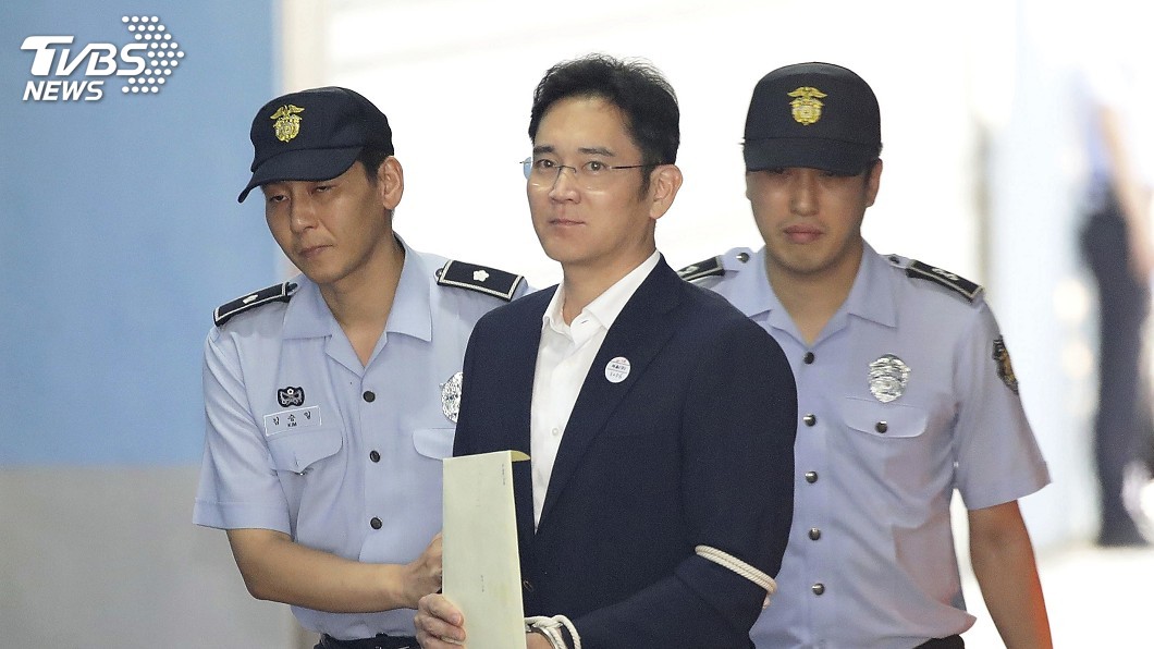 出獄沉寂一個月復出 三星少主赴歐出訪