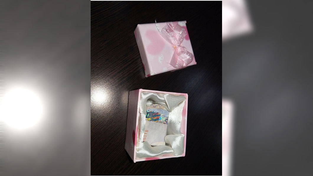 有網友詢問收到這種價值5百元的禮物是否會高興。圖/翻攝自爆廢公社