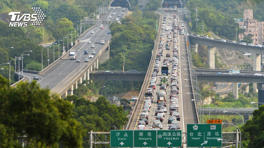 收假北返車潮來了! 國道5號恐塞到半夜