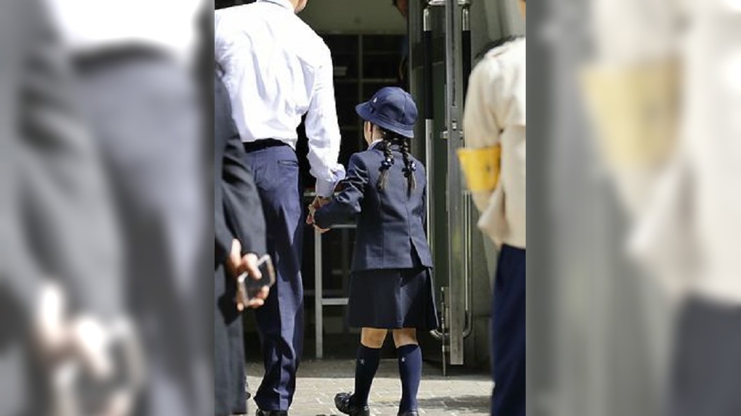 穿「亞曼尼」制服入學 銀座小學再掀話題