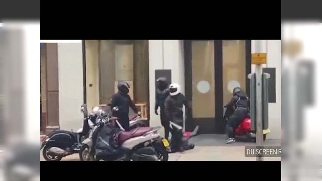 黑衣搶匪持刀槌 公然洗劫倫敦名錶店