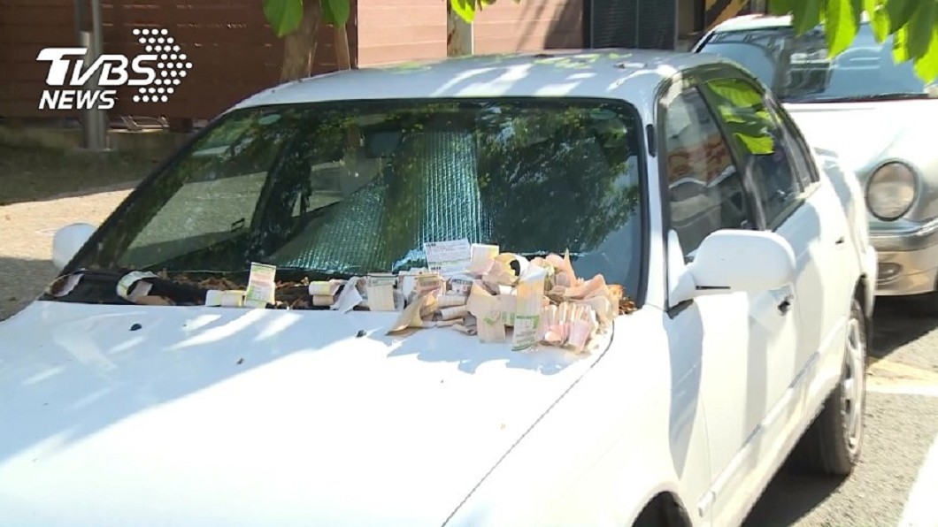 不滿路旁停轎車 他隨機破壞被法辦
