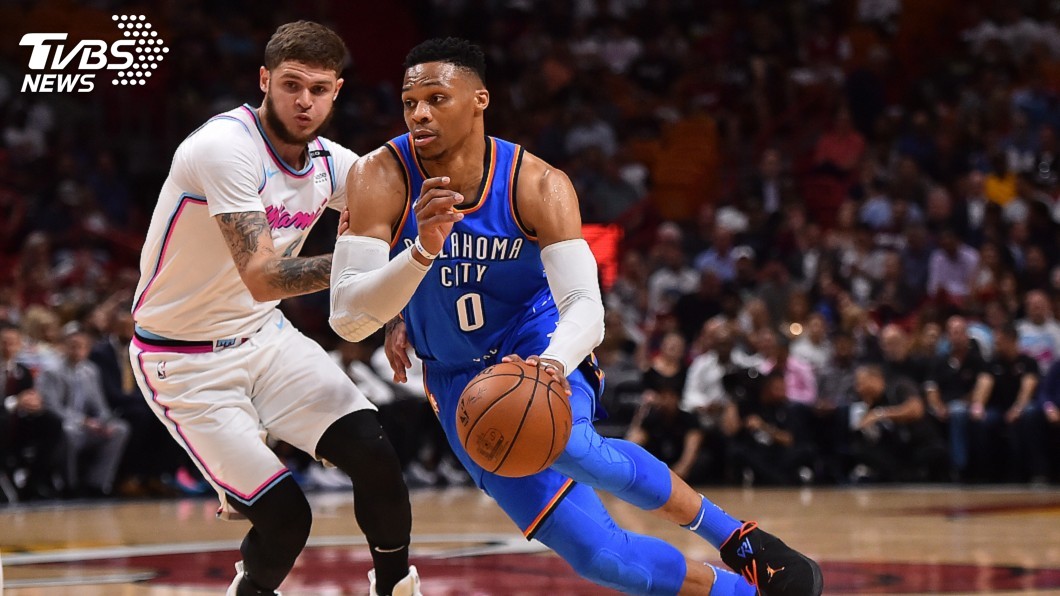 NBA雷霆熄熱火挺進季後賽 衛少納25大三元