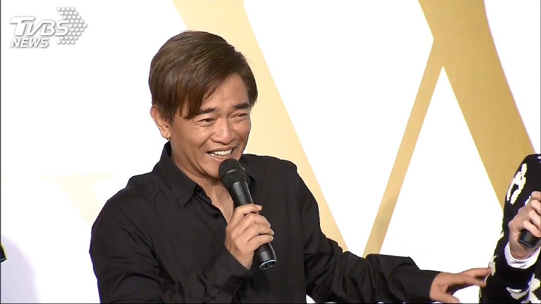 小巨蛋開唱!吳宗憲感慨萬千 趴桌狂哭