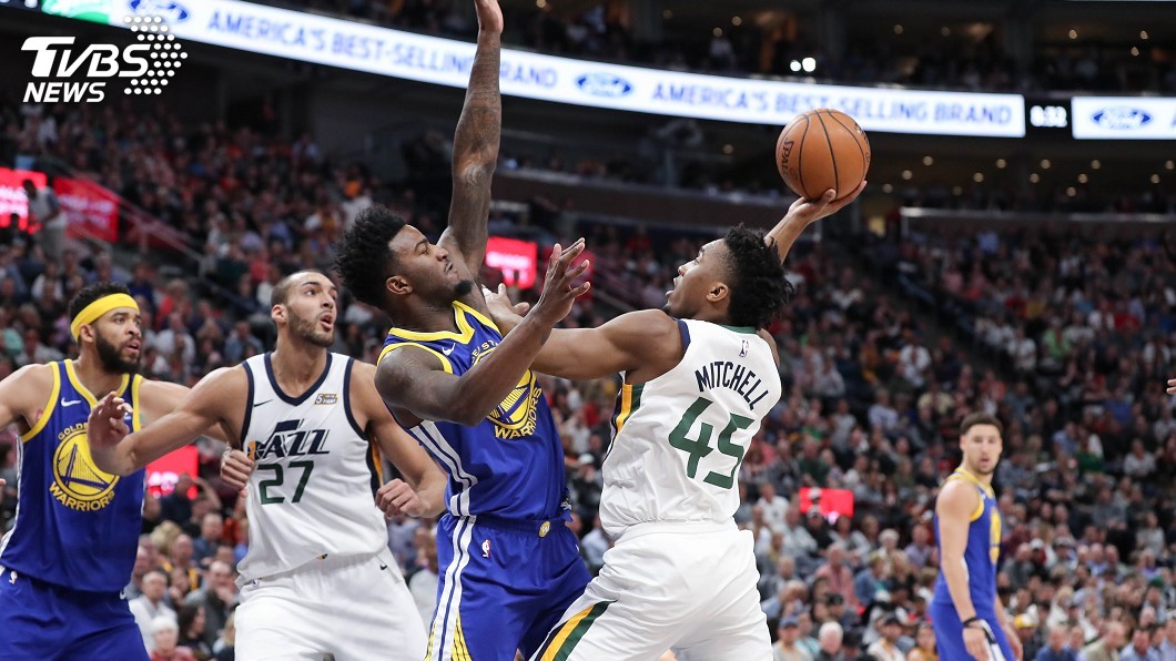 NBA爵士打爆勇士 狂勝衛冕軍40分