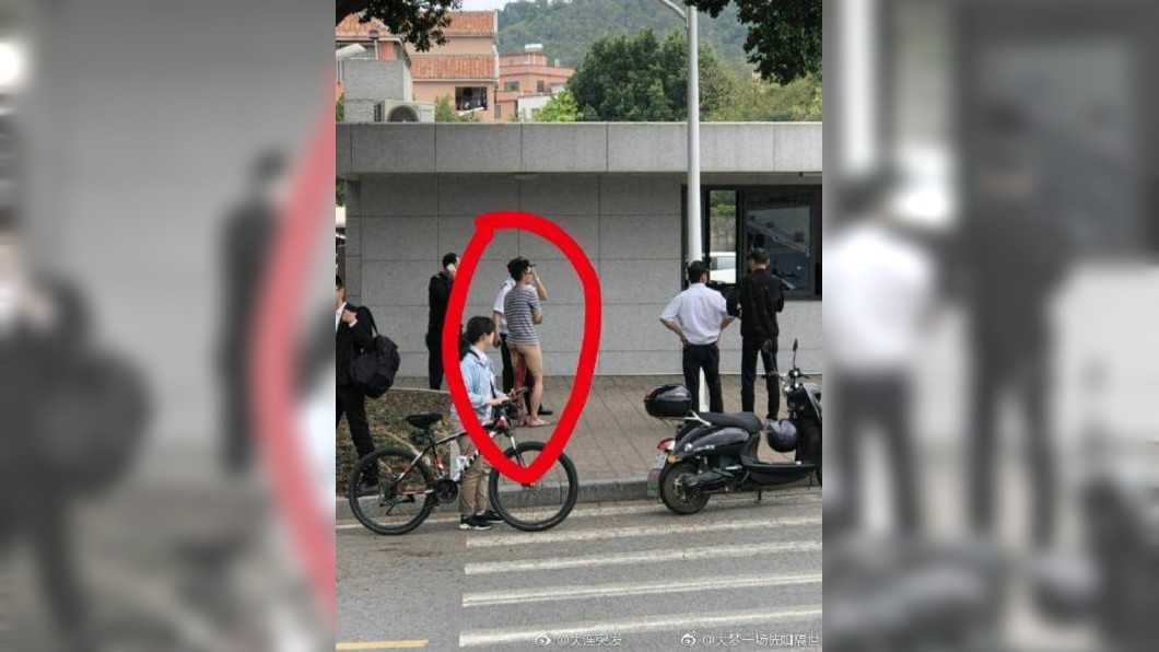 大陸一名男大生疑似因感情因素在宿舍揮刀「自宮」。圖/翻攝自微博