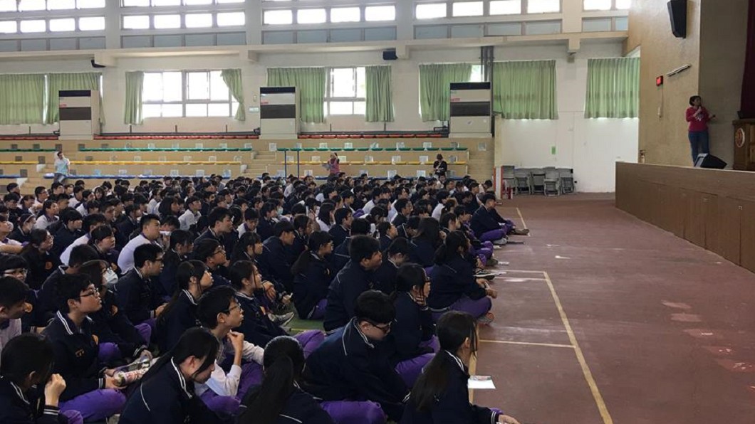 不受少子化衝擊!這所國中從6班變32班 學生大爆滿