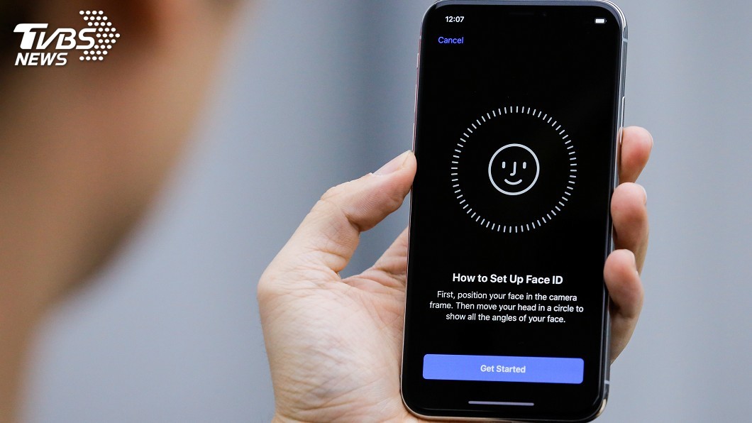iPhone新3款傳同步推出 臉部辨識當家