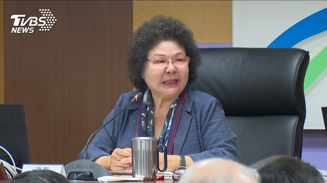 最後一次市政會議　陳菊淚別高雄：總是要說再見