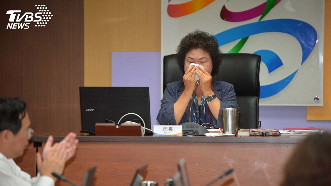 最後一次市政會議 陳菊哽咽落淚道別