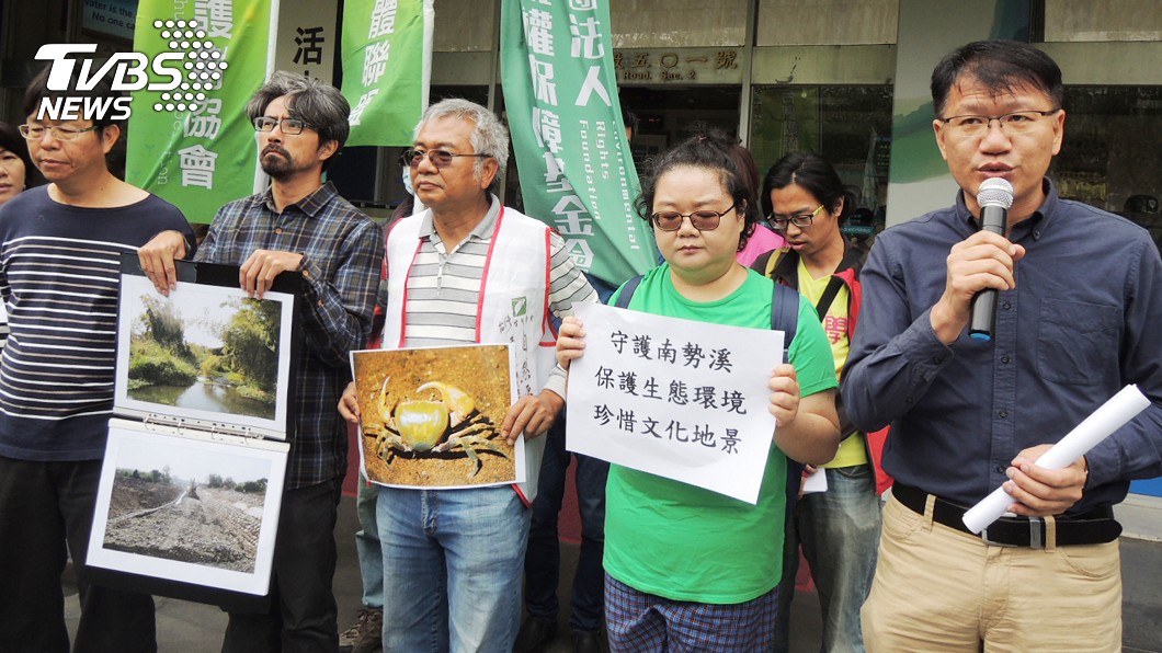 為南海溪蟹請命 環團籲南勢溪工程停工