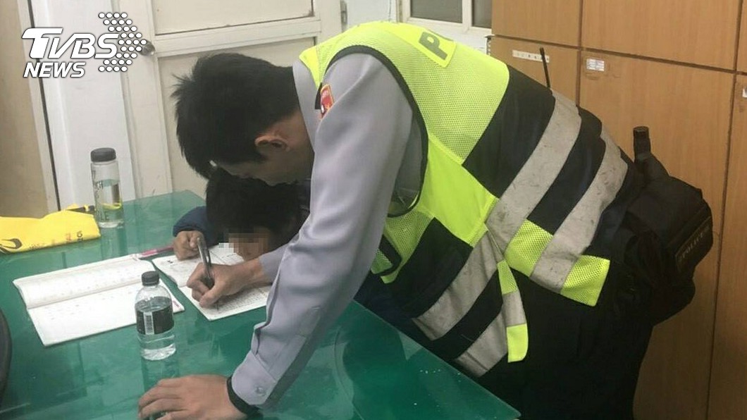 派出所化身成安親班 恆春員警當保母