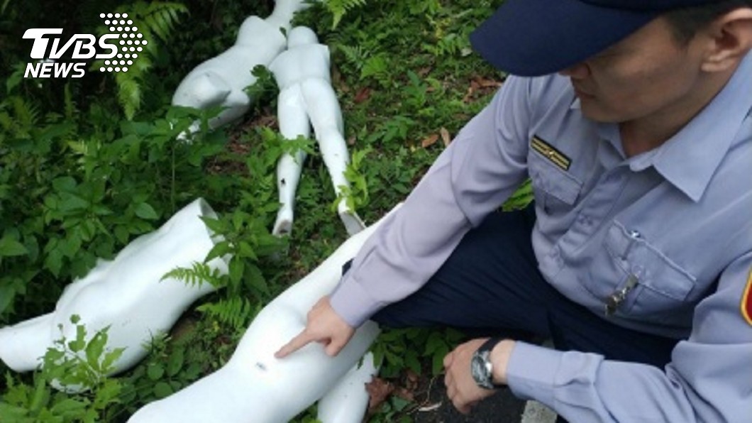 模特兒假人遭棄偏僻道路 條碼成破案關鍵