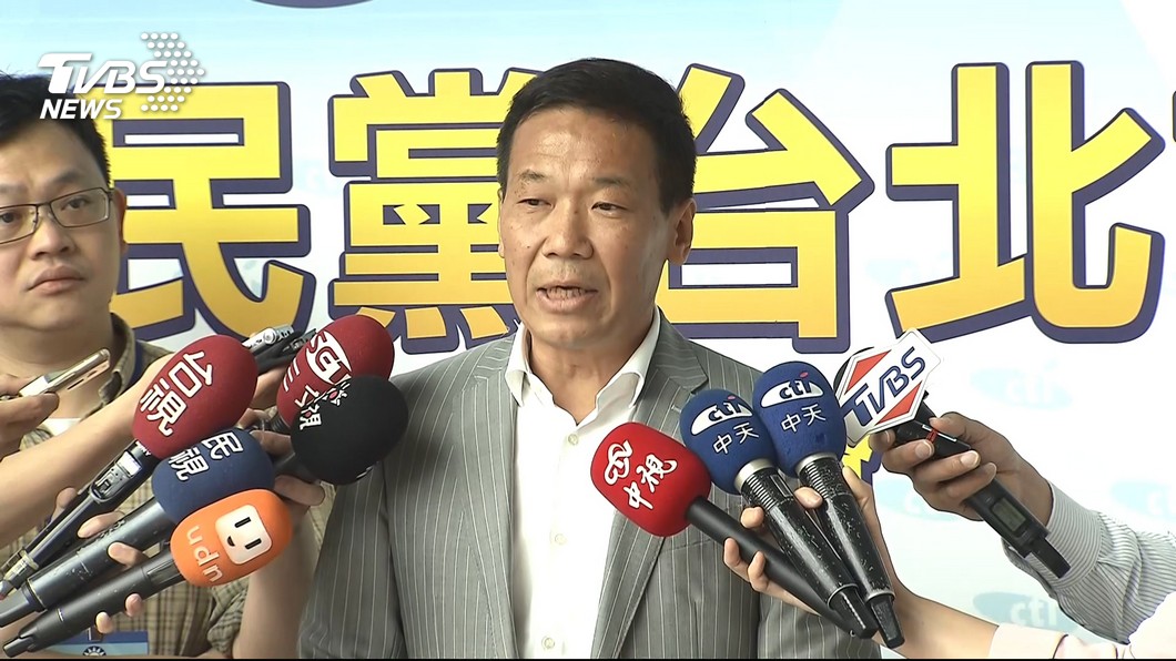 鍾小平力促柯郭合作選總統 連署目標100萬份