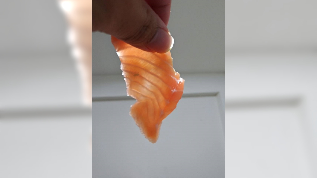 好市多生魚片薄到可透光 網酸:賣的是刀工