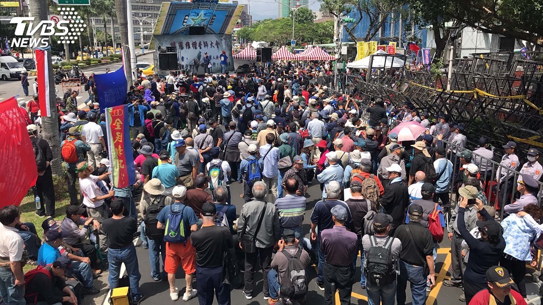 反年改擬夜宿立院 警政署:出動1200名警力