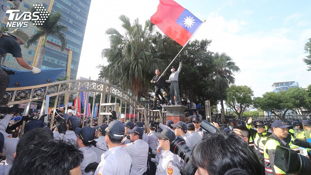 立院臨時會審軍改　八百壯士11日動員集結
