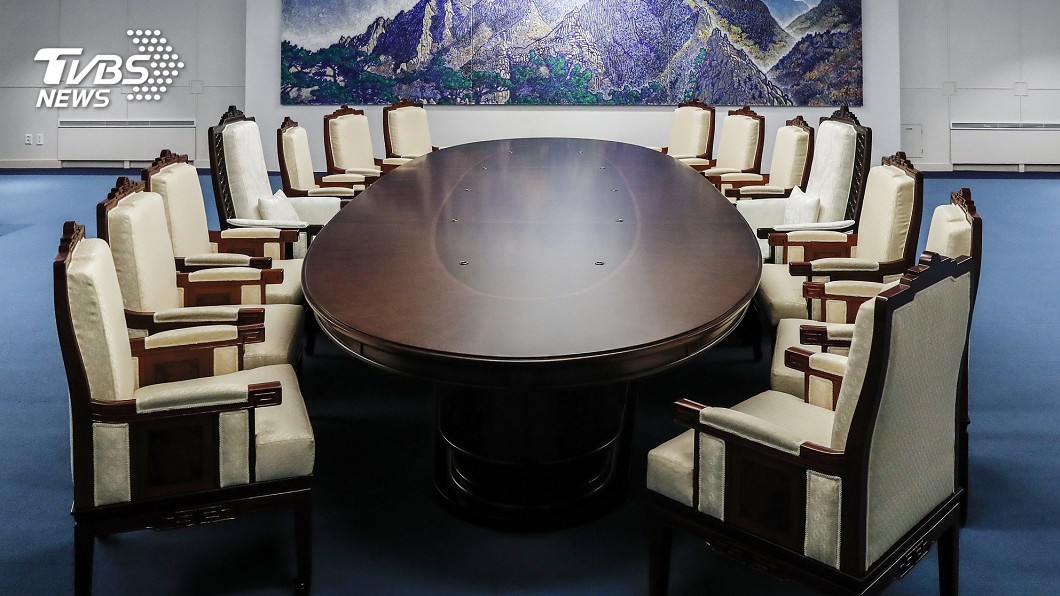 文金會場地裝潢曝光 會議桌藏數字密碼