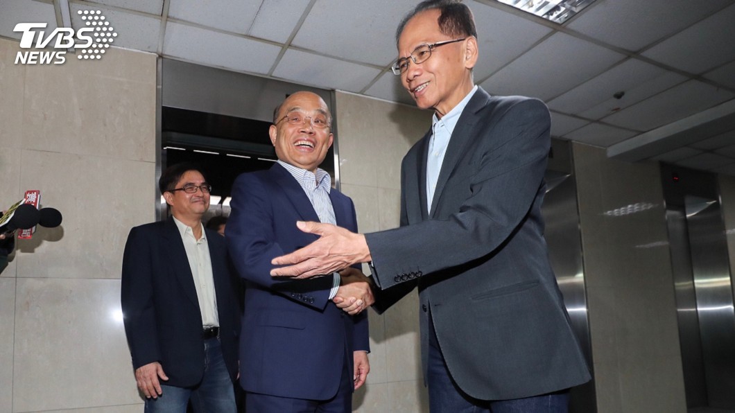 蘇貞昌拜會尋求支持 游錫堃電梯口親迎