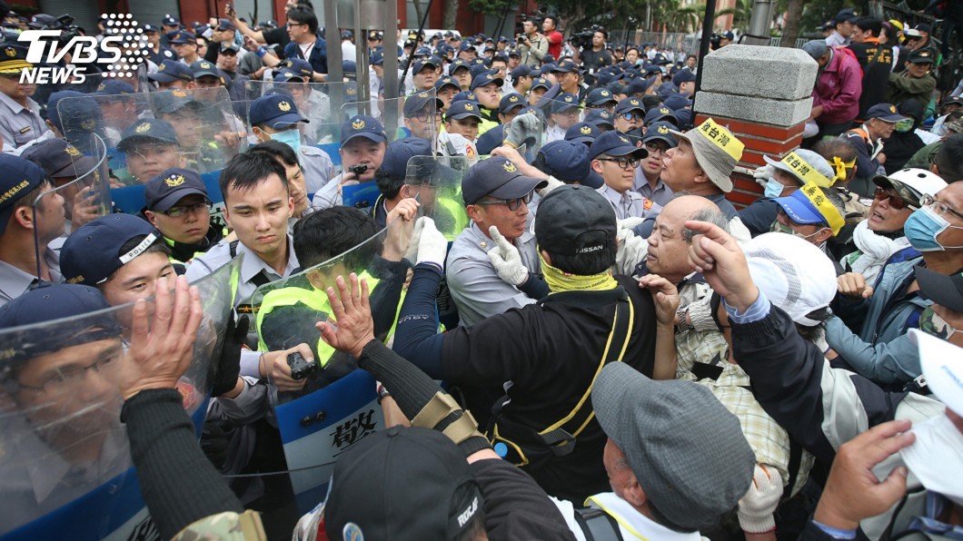 軍改案衝突 卓榮泰:盼群眾適可而止