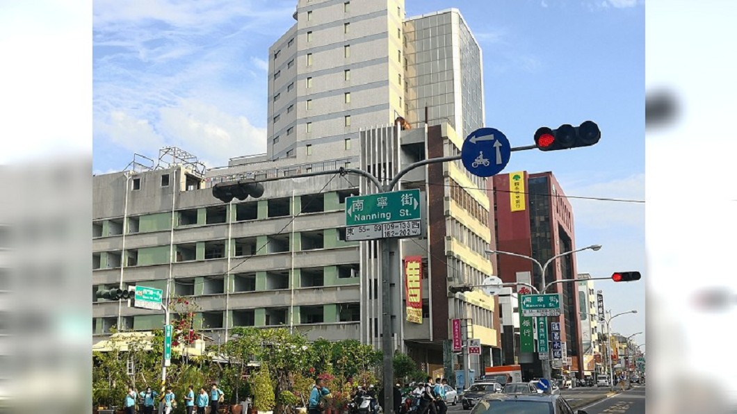 杏林醫院靈異頻傳　試膽者驚呼：鐵門會自動關