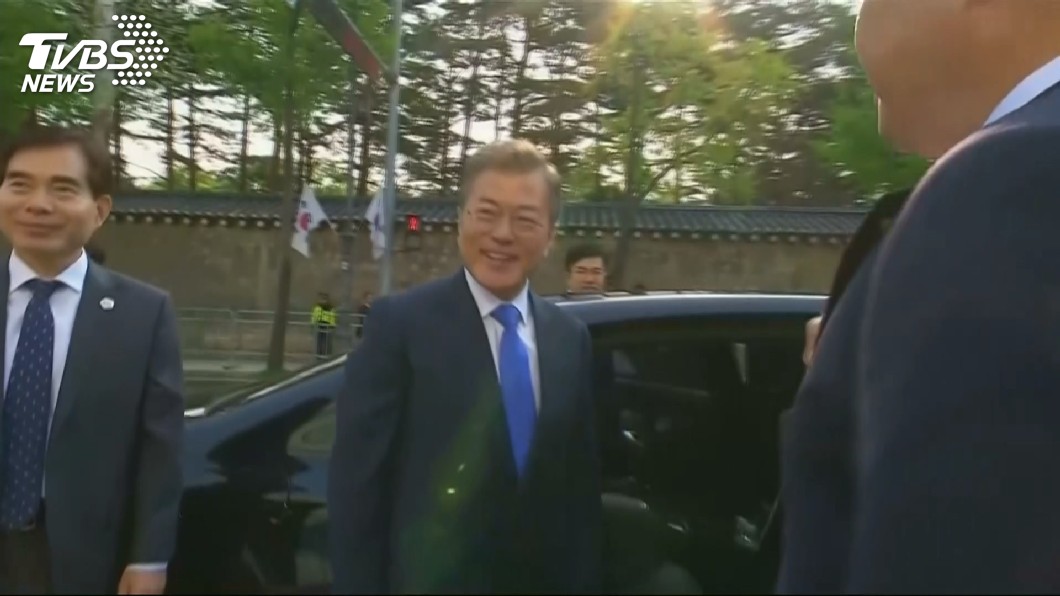 兩韓會今早登場 文在寅車隊出發