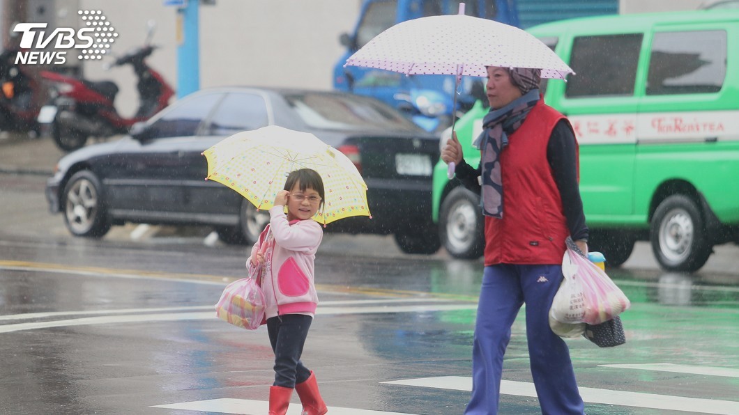 晴朗高溫達32度 3日首道梅雨鋒面通過