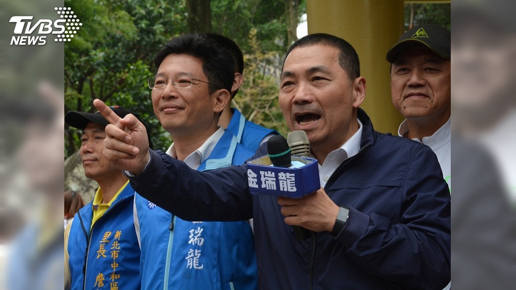 新北市長民調 侯友宜大勝蘇貞昌至少19%