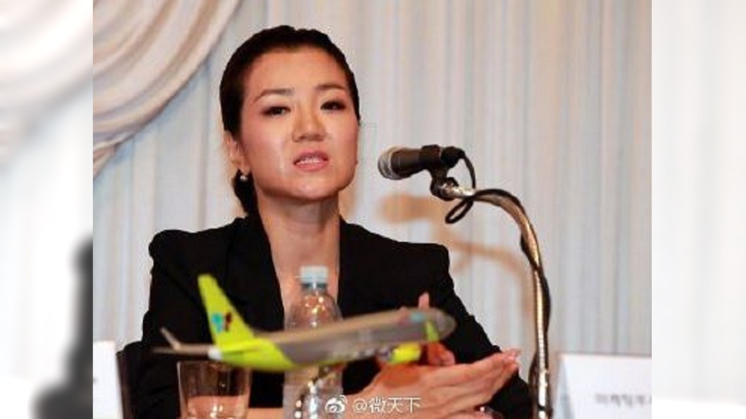 囂張韓航二千金　出席警局偵訊公開道歉