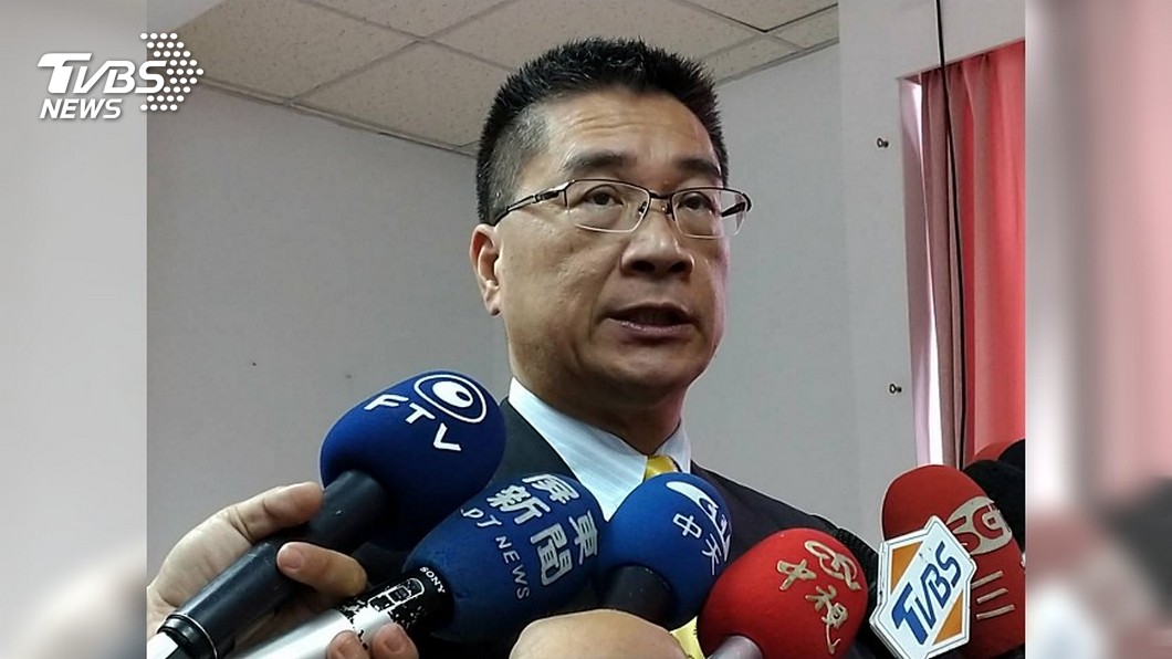 徐國勇:管中閔違法兼台哥大3職 台大也違法