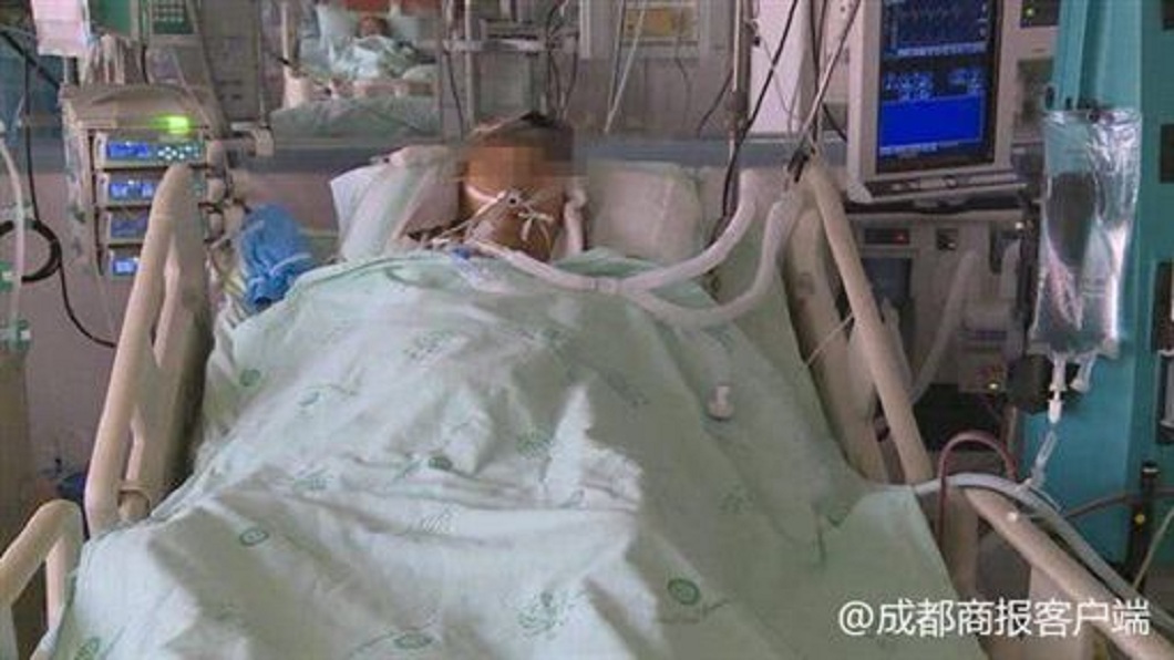 洗冷水澡誘發急性肝衰竭　男大生昏迷住進加護病房