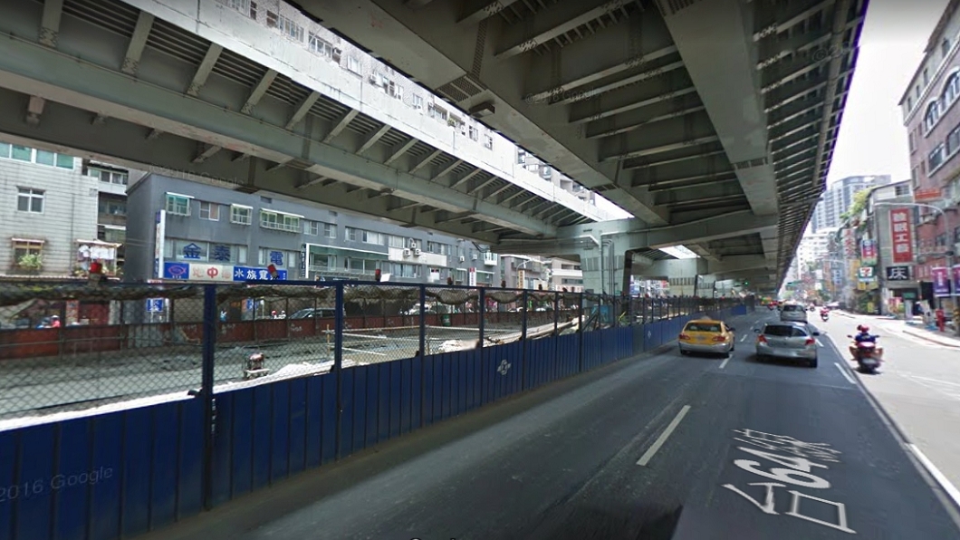 狗屎垃圾成必備街景 在中和租屋的她嚇傻:根本地獄