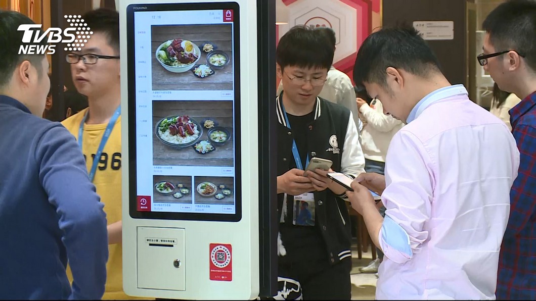 無人餐廳、機器人手搖飲 陸AI再進化