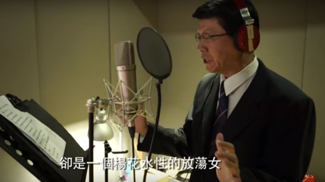 謝龍介為電影配音! 台語俚語講劇情逗趣