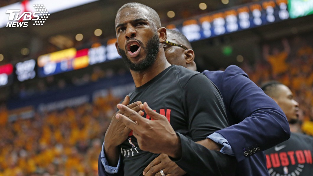 NBA火箭後衛保羅過生日 哥哥險遭驅逐出場