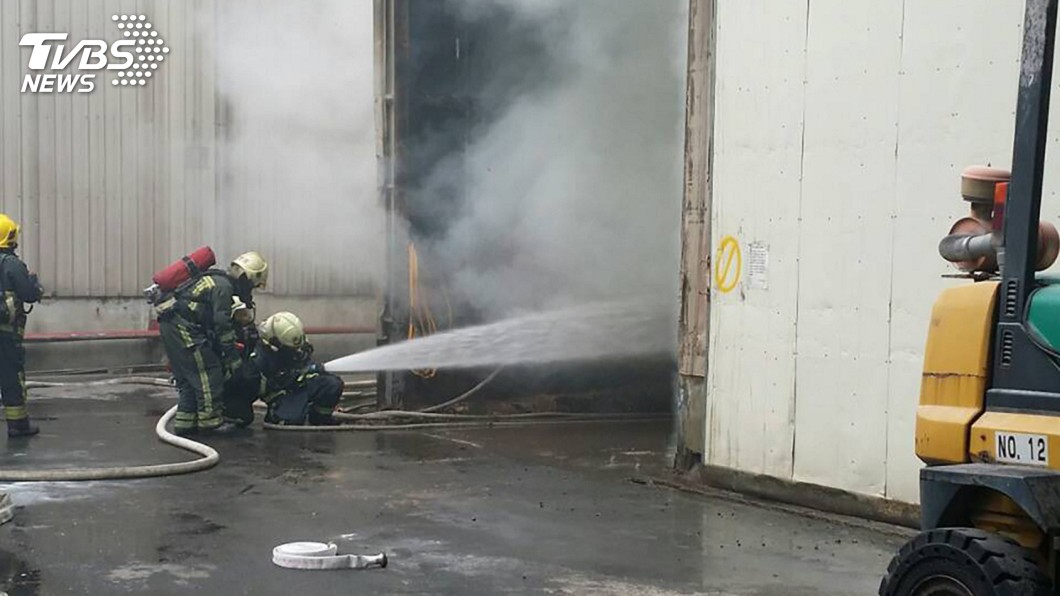嘉義市保麗龍廠火警 1員工灼傷送醫